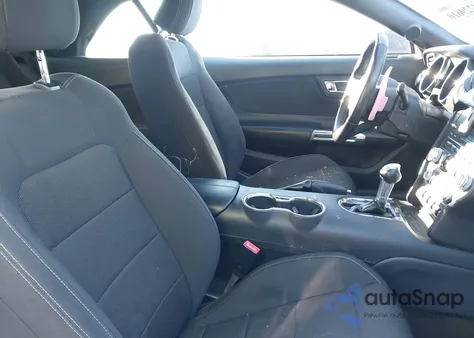 2016 Ford Mustang V6 из США, поврежденный, VIN 1FATP8EM0G5247086